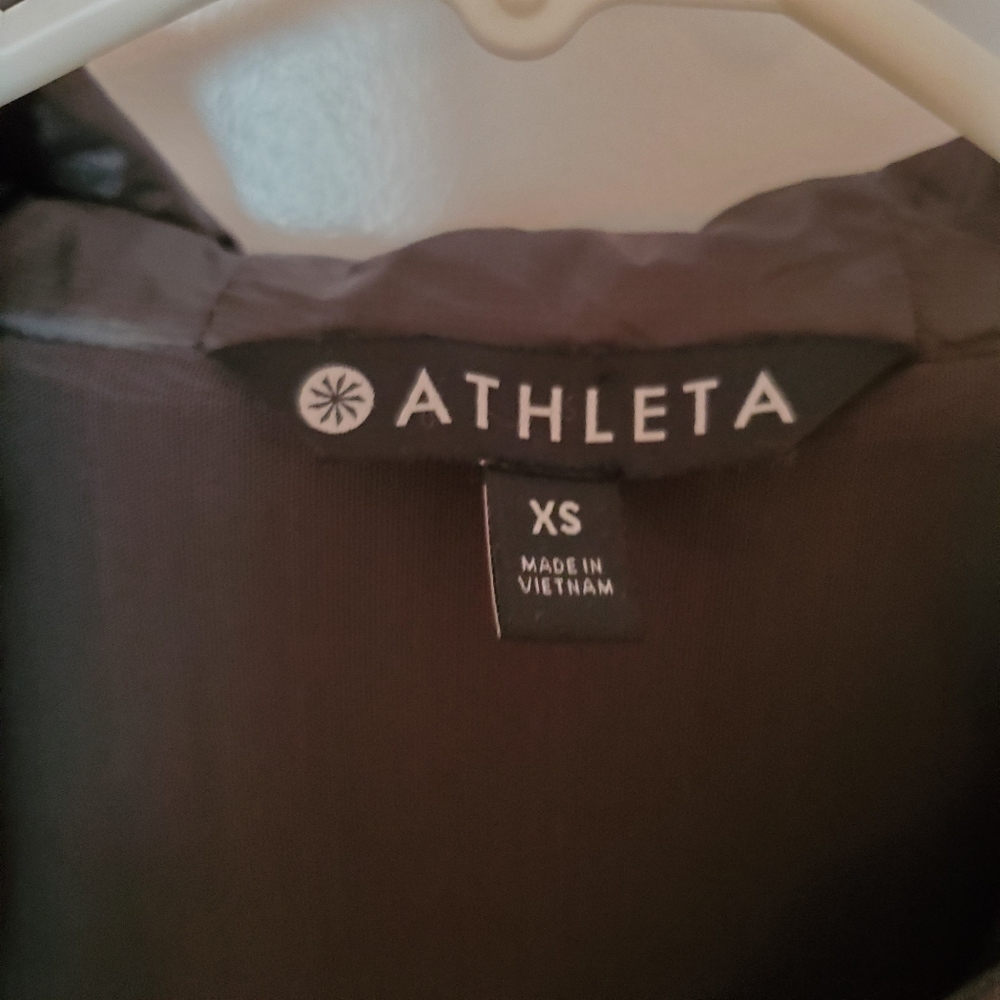 Athleta Women's grey hooded layered light weight athletic jacket, size XS - Picture 2 of 11